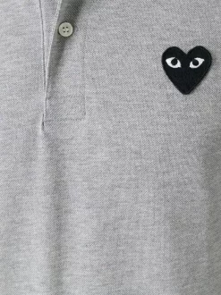Comme Des Garçons Play Grey Polo à Patch Cœur Homme -Comme Des Garçons Play Soldes Boutique 11923410 9000282 600