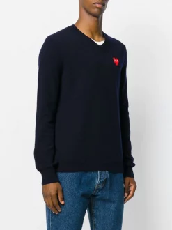 Comme Des Garçons Play Pull à Coeur Brodé NAVY -Comme Des Garçons Play Soldes Boutique 12358941 11186046 600