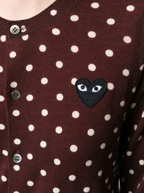 Comme Des Garçons Play Cardigan à Pois Et Patch Logo BURGUNDY W/ POLKA DOTS 7 Comme Des Garçons Play Cardigan à Pois Et Patch Logo BURGUNDY W/ POLKA DOTS – Image 5