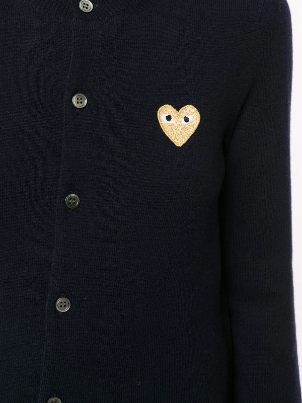 Comme Des Garçons Play NAVY Cardigan à Patch Logo Femme 7 Comme Des Garçons Play NAVY Cardigan à Patch Logo Femme – Image 5