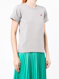 ( Nouvelle Collection ) Comme Des Garçons Play GREY T-shirt à Patch Cœur Femme -Comme Des Garçons Play Soldes Boutique 18064511 38485312 600